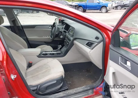 2017 Hyundai Sonata z USA, uszkodzony, nr VIN 5NPE24AF9HH501980